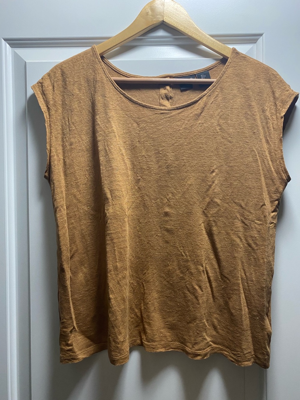 Tahari 100% Linen Saffron Blouse with Mother of Pearl Buttons M